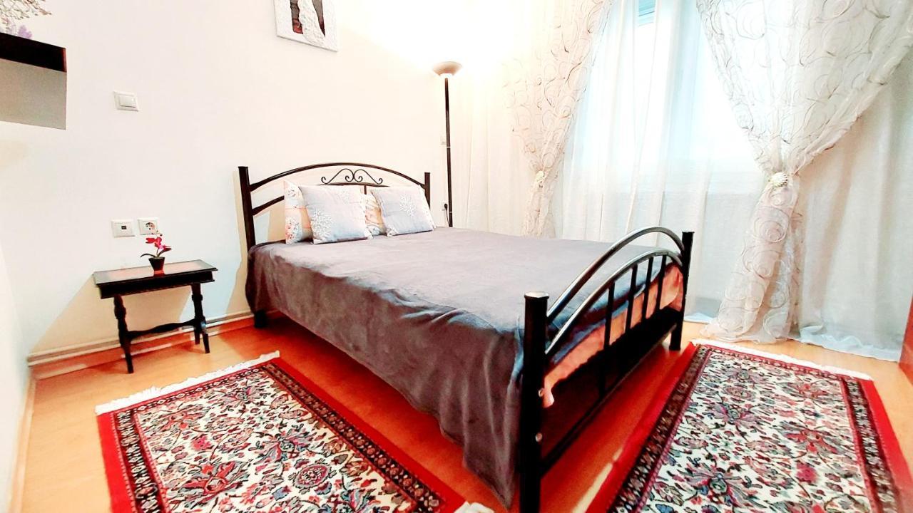 "Home Sweet Home" 3 Bedrooms Big House 110M Free Indoor Parking! Tesalónica Exterior foto
